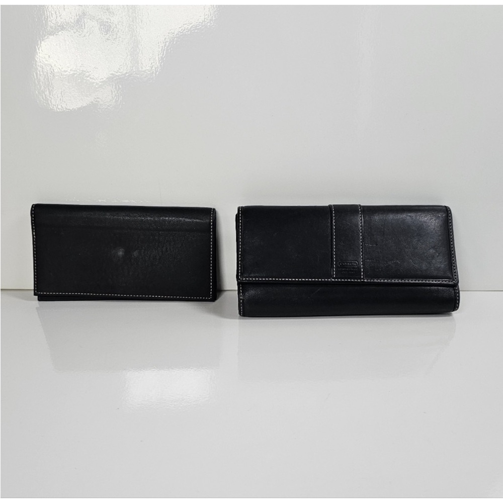 Coach Hampton Leather Trifold
Wallet With Checkbook Set